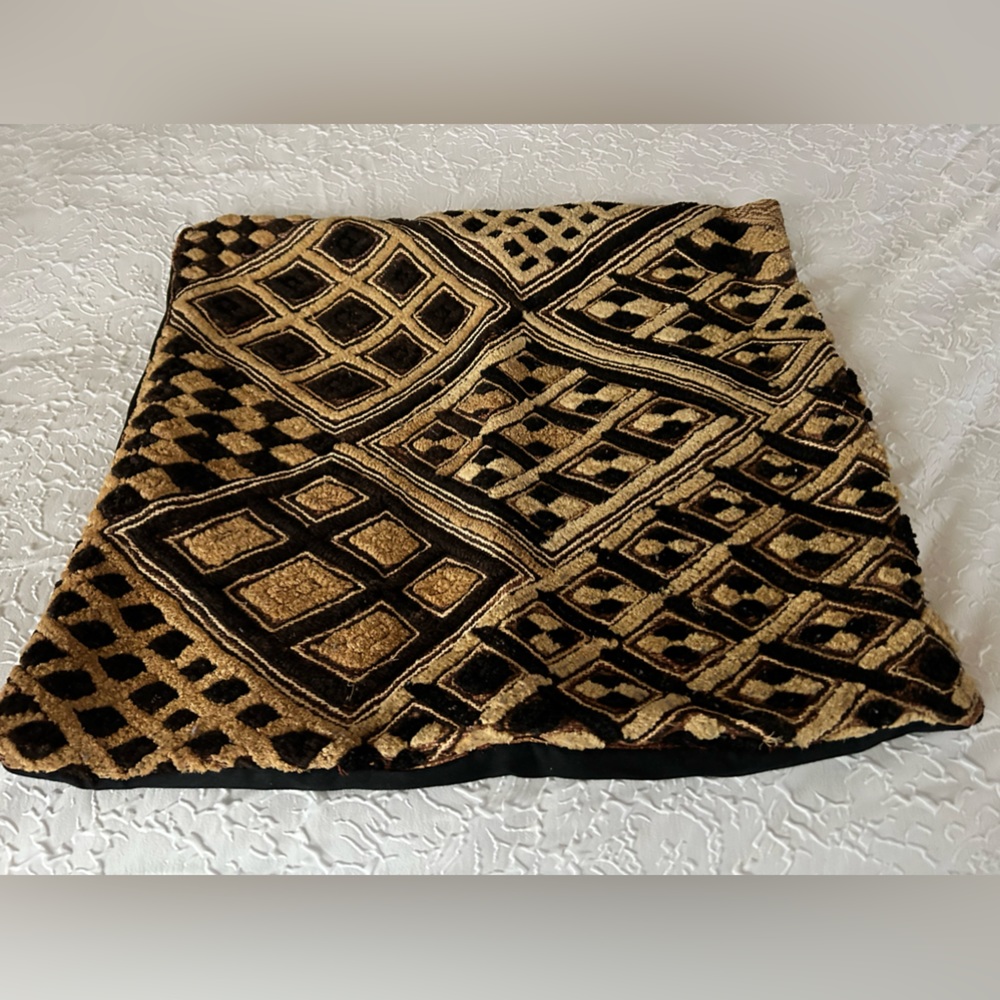 Lot of 4 Authentic Kuba Cloth Pillow Covers.